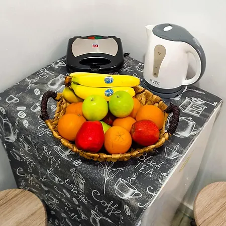 Quick & Cheap Center * Tríkala