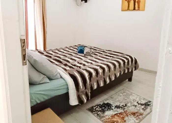 Quick & Cheap Center